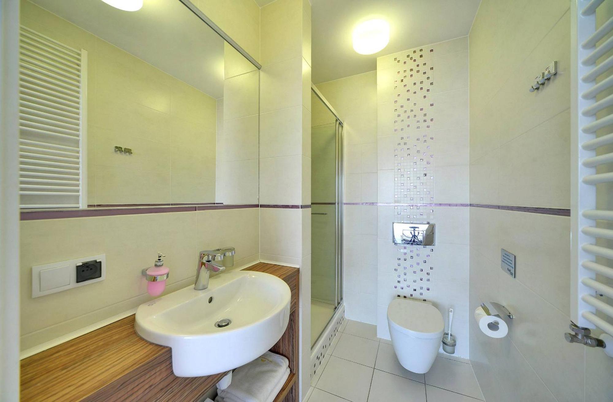 Eleganckie Apartamenty Sun Seasons 24 Blisko Plazy Z Parkingiem By Noclegi Renters นีคอร์เซ ภายนอก รูปภาพ